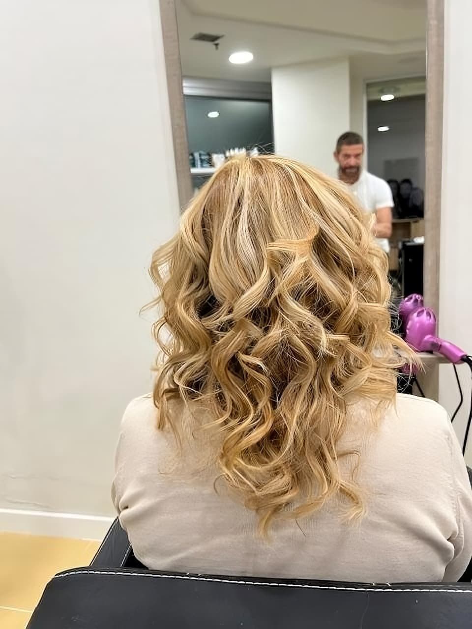 Mechas con resultados profesionales en Simão Soares Vigo 3
